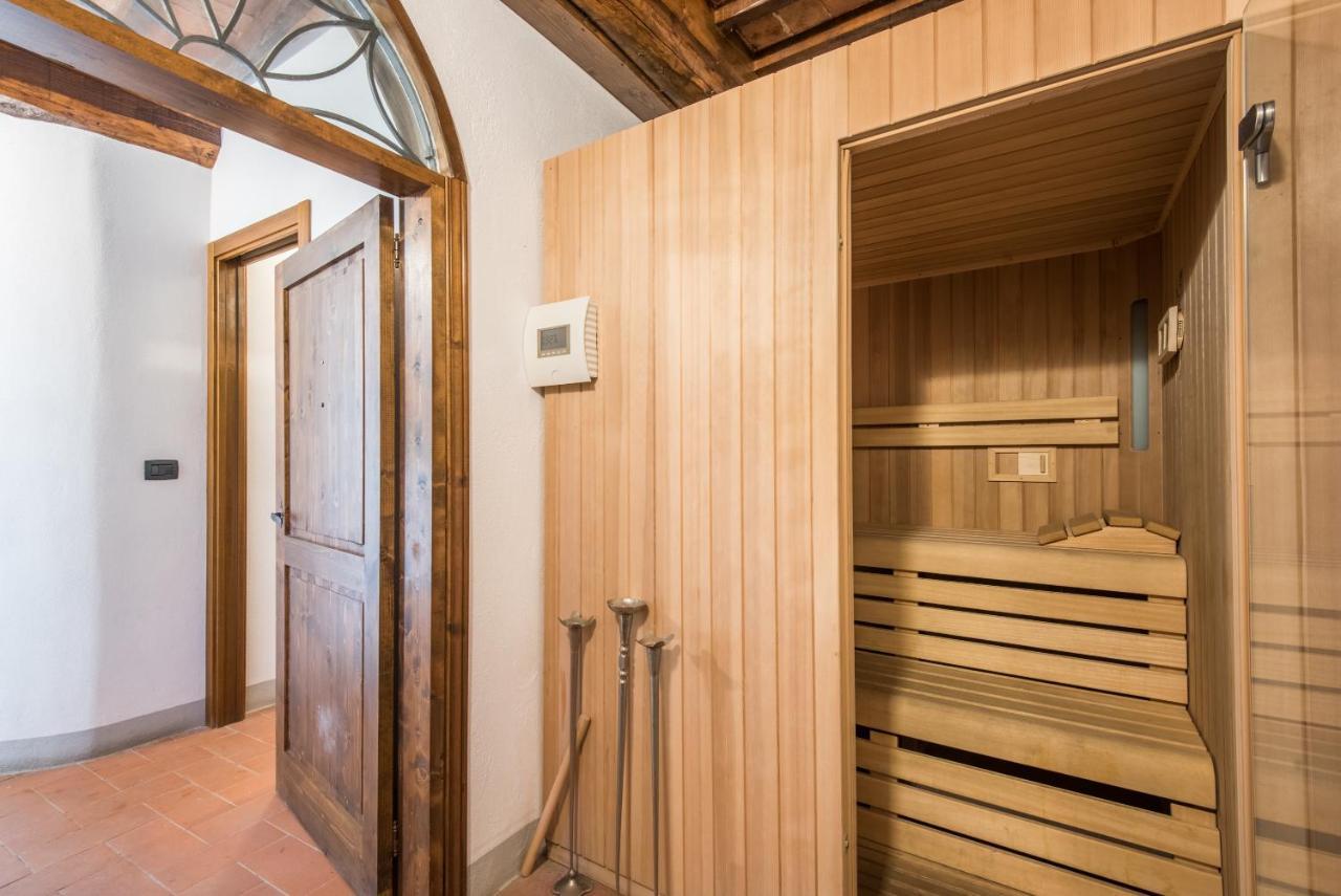 Casale Rosennano - Loggia Apartment Luaran gambar